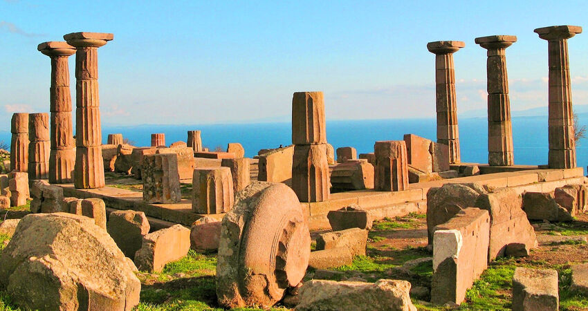 ÇANAKKALE ŞEHİTLİKLER TRUVA ASSOS TURU