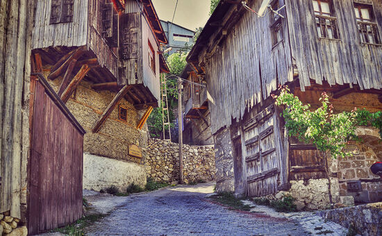 Otobüslü Erzincan Girvelek Tunceli Elazığ Kemaliye Divriği Sivas Turu