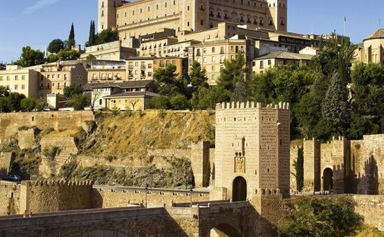 İstanbul Hareketli Viva İspanya ve Endülüs Turu (Madrid Gidiş-Barcelona Dönüş)