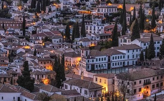 İstanbul Hareketli Viva İspanya ve Endülüs Turu (Madrid Gidiş-Barcelona Dönüş)