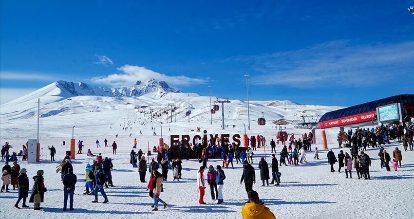 GÜNÜBİRLİK ERCİYES KAYAK TURU