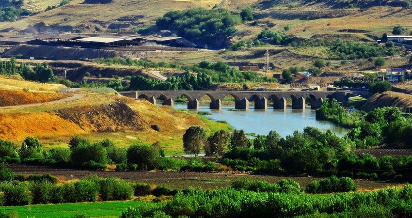 2026 UÇAKLI GAP TURU (4 GECE 5 GÜN)