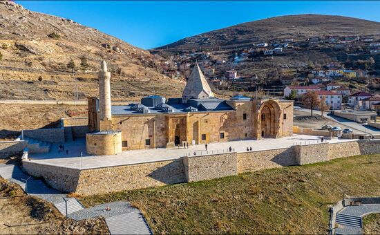 Ankara Çıkışlı Hızlı Tren ile Büyük Doğu Anadolu ve Nahçıvan Turu