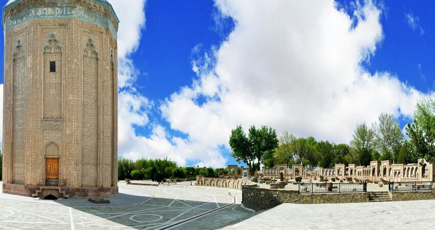  HIZLI TREN GİDİŞ UÇAK DÖNÜŞ DOĞU ANADOLU TURU