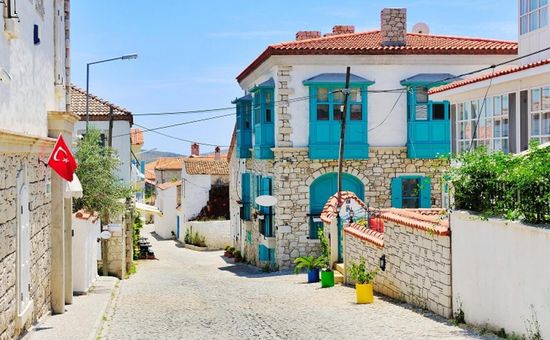 Alaçatı Ot Festivali İzmir Efes Kuşadası Pamukkale Turu
